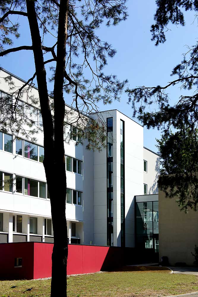 Tectus Architectes à Lyon - IDEF, Transformation d'un internat en bureaux, salle de réunion et de formation.