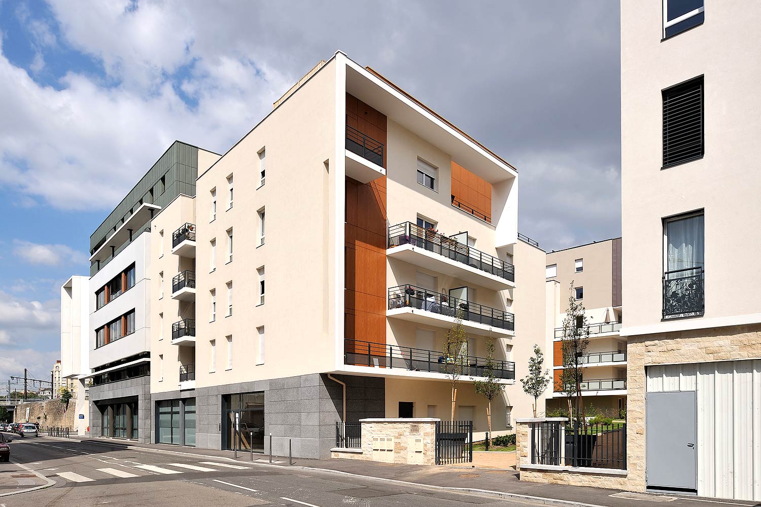 Tectus Architectes à Lyon - LOGEMENT GERLAND LAOLA, Constuction immeuble de vingt logements.