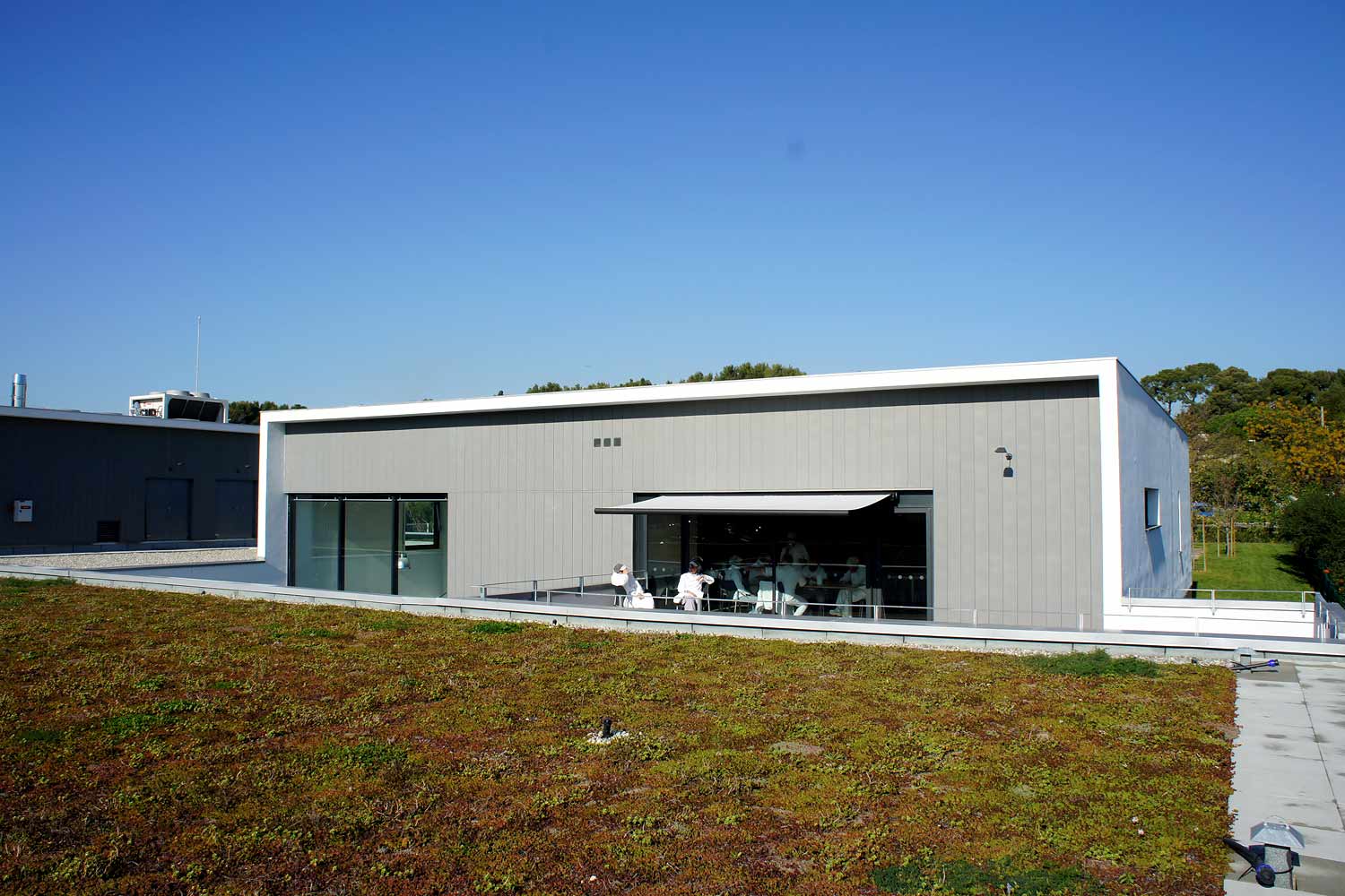 Tectus Architectes à Lyon - UCPA La Seyne-sur-Mer, Construction de la cuisine centrale pour les écoles.