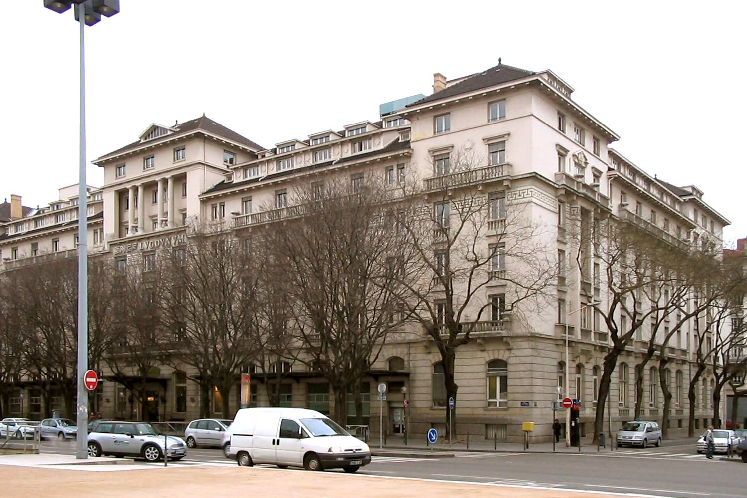 Tectus Architectes à Lyon - LUGDUNUM, Restructuration totale d’un ancien hôtel en bureaux.