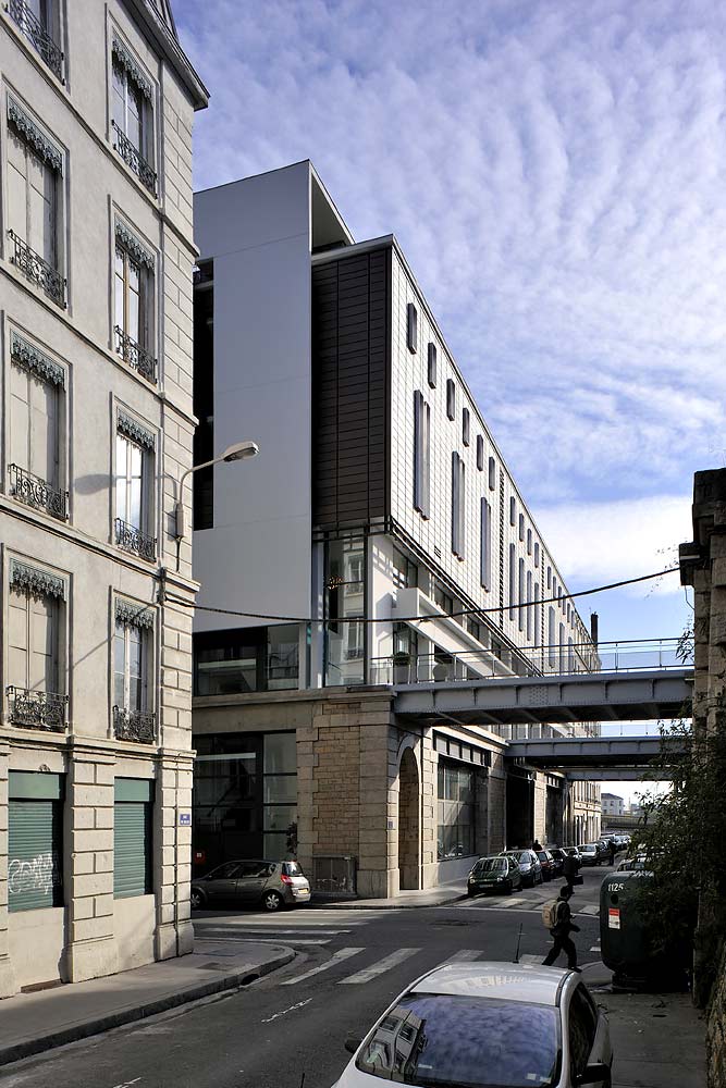 Tectus Architectes à Lyon - SNCF, Construction d’un bâtiment multifonctionnel.