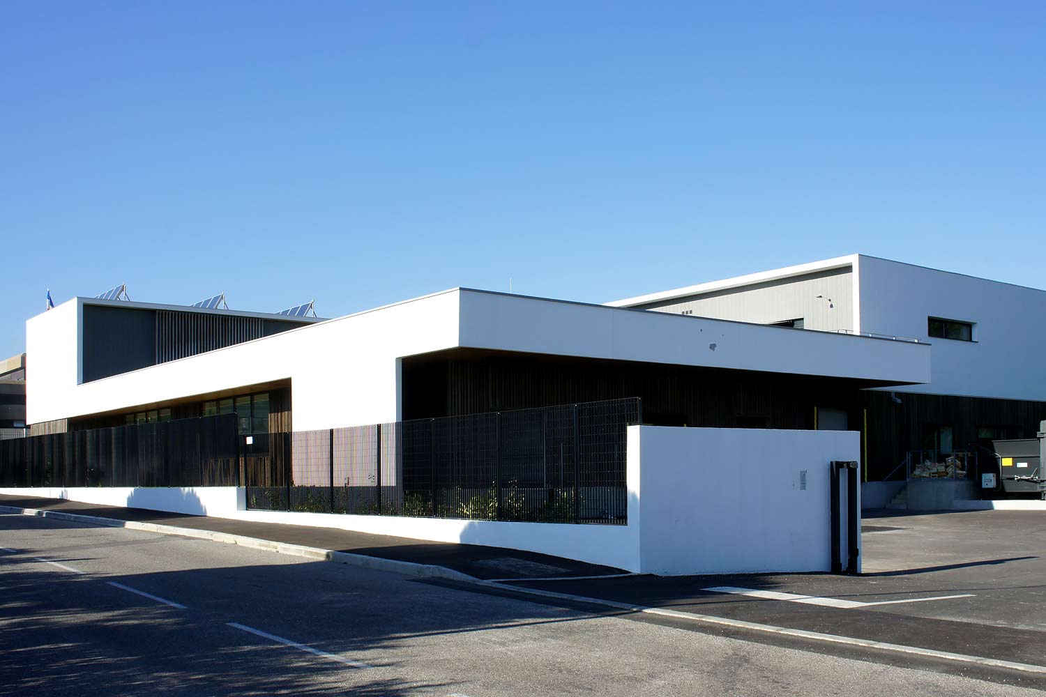 Tectus Architectes à Lyon - UCPA La Seyne-sur-Mer, Construction de la cuisine centrale pour les écoles.